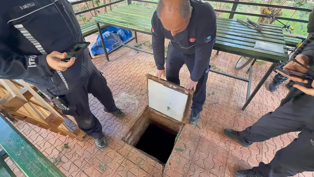 Muratpaşa’da 6 Yaşındaki Çocuk Foseptik Çukuruna Düştü! 3